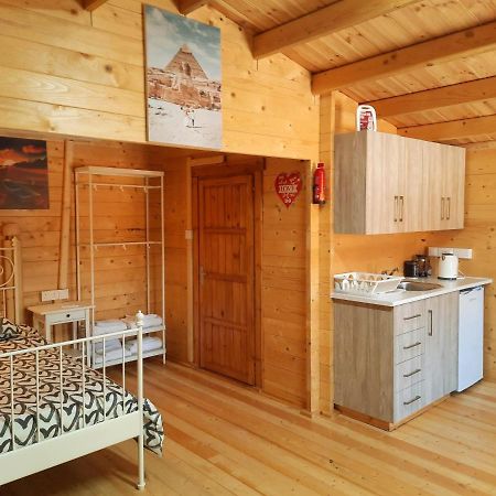 Cyprus Glamping Park Hotel Agios Theodoros Ngoại thất bức ảnh