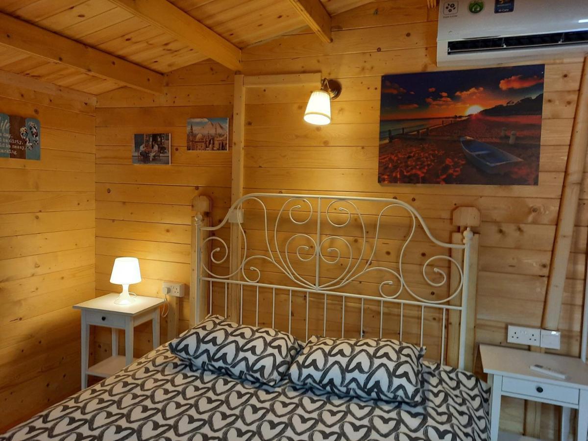 Cyprus Glamping Park Hotel Agios Theodoros Ngoại thất bức ảnh