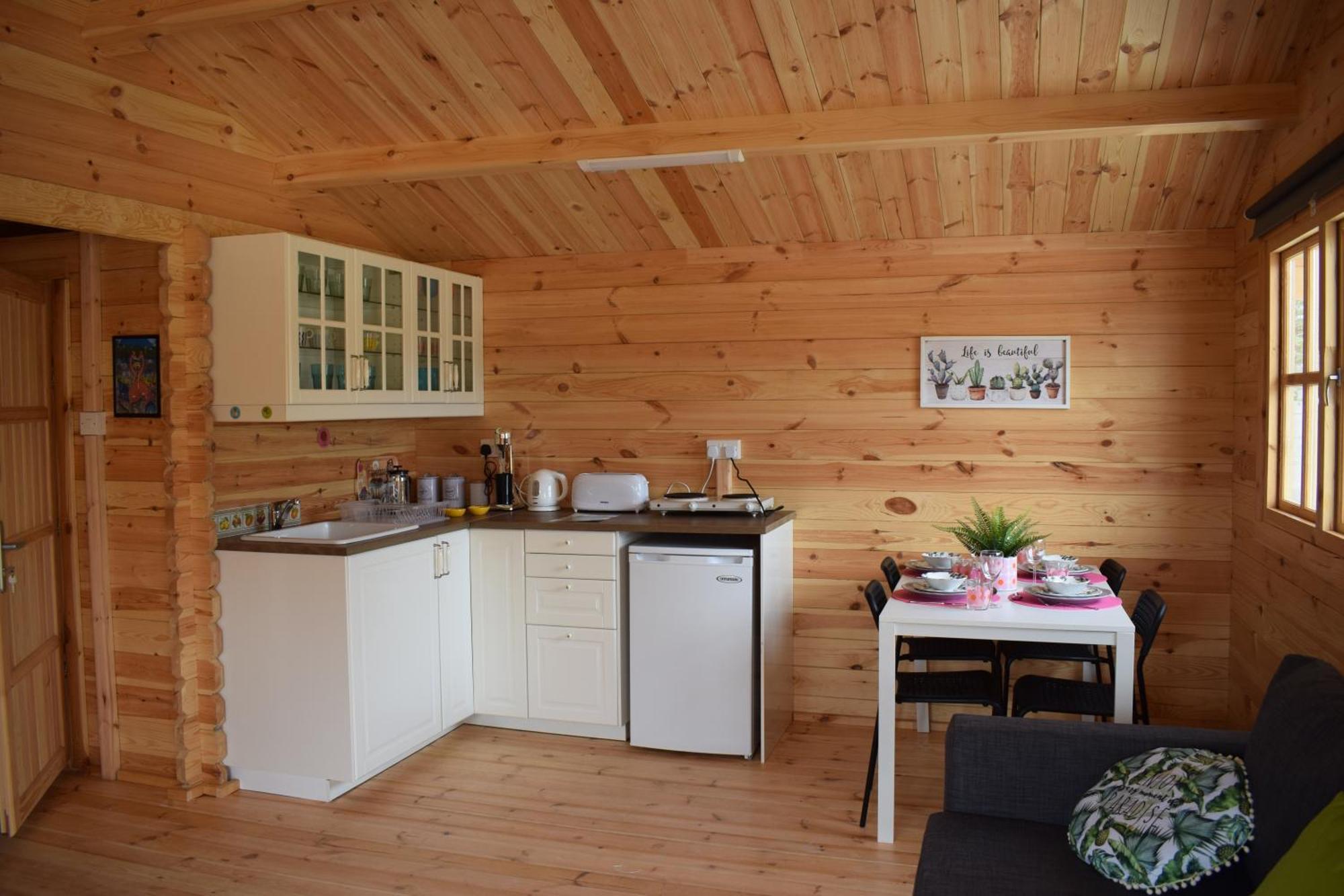 Cyprus Glamping Park Hotel Agios Theodoros Ngoại thất bức ảnh