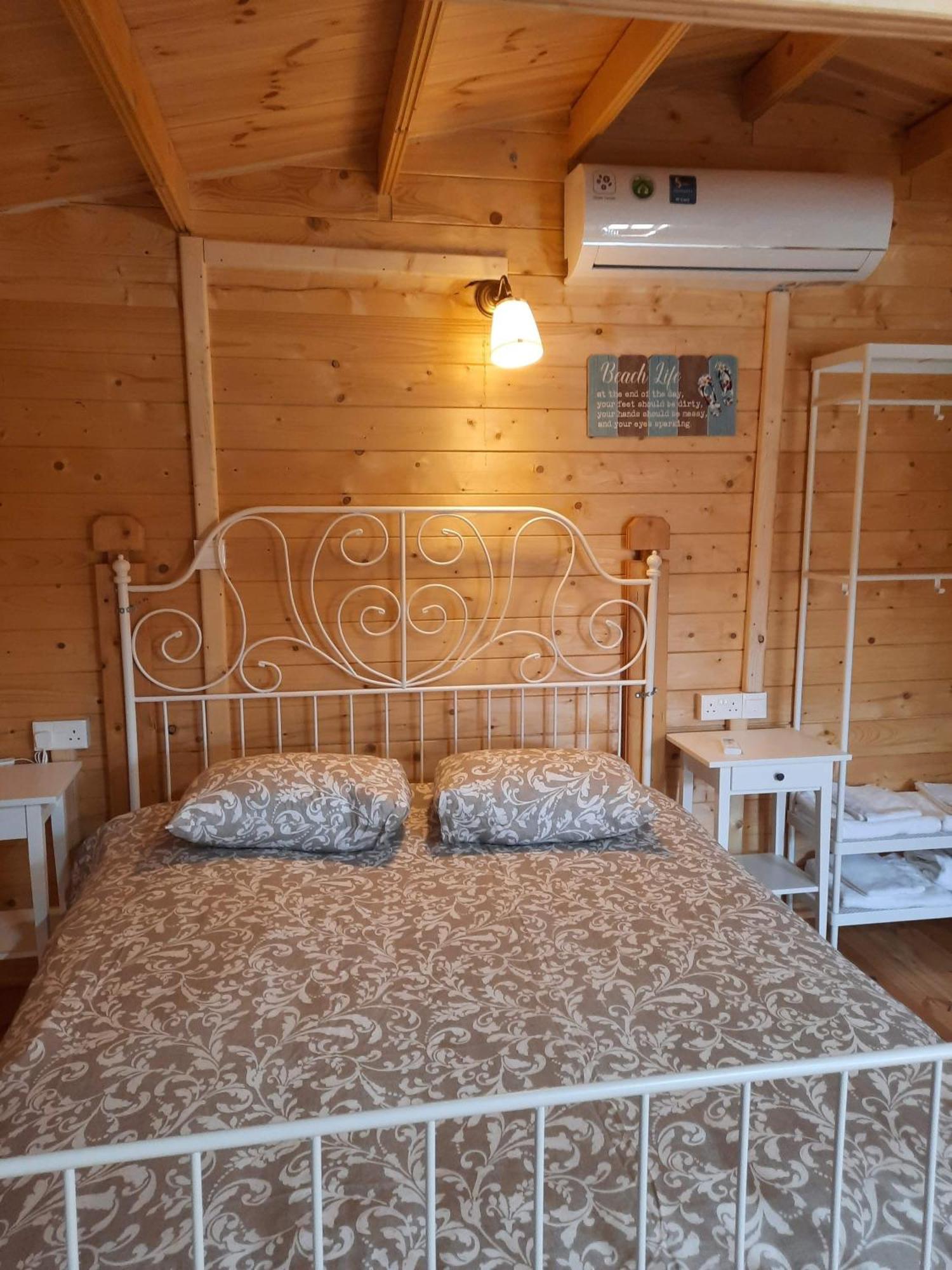 Cyprus Glamping Park Hotel Agios Theodoros Phòng bức ảnh