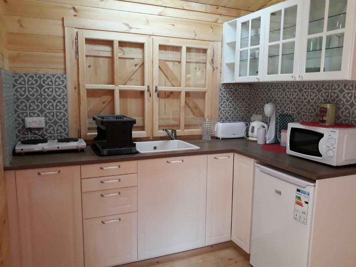 Cyprus Glamping Park Hotel Agios Theodoros Ngoại thất bức ảnh
